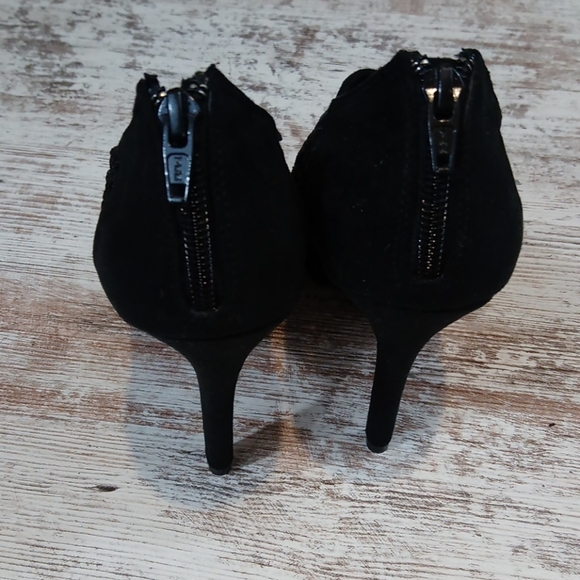 Elle Black Lace Suede Open Toe Heels with Zipper - Picture 6 of 10